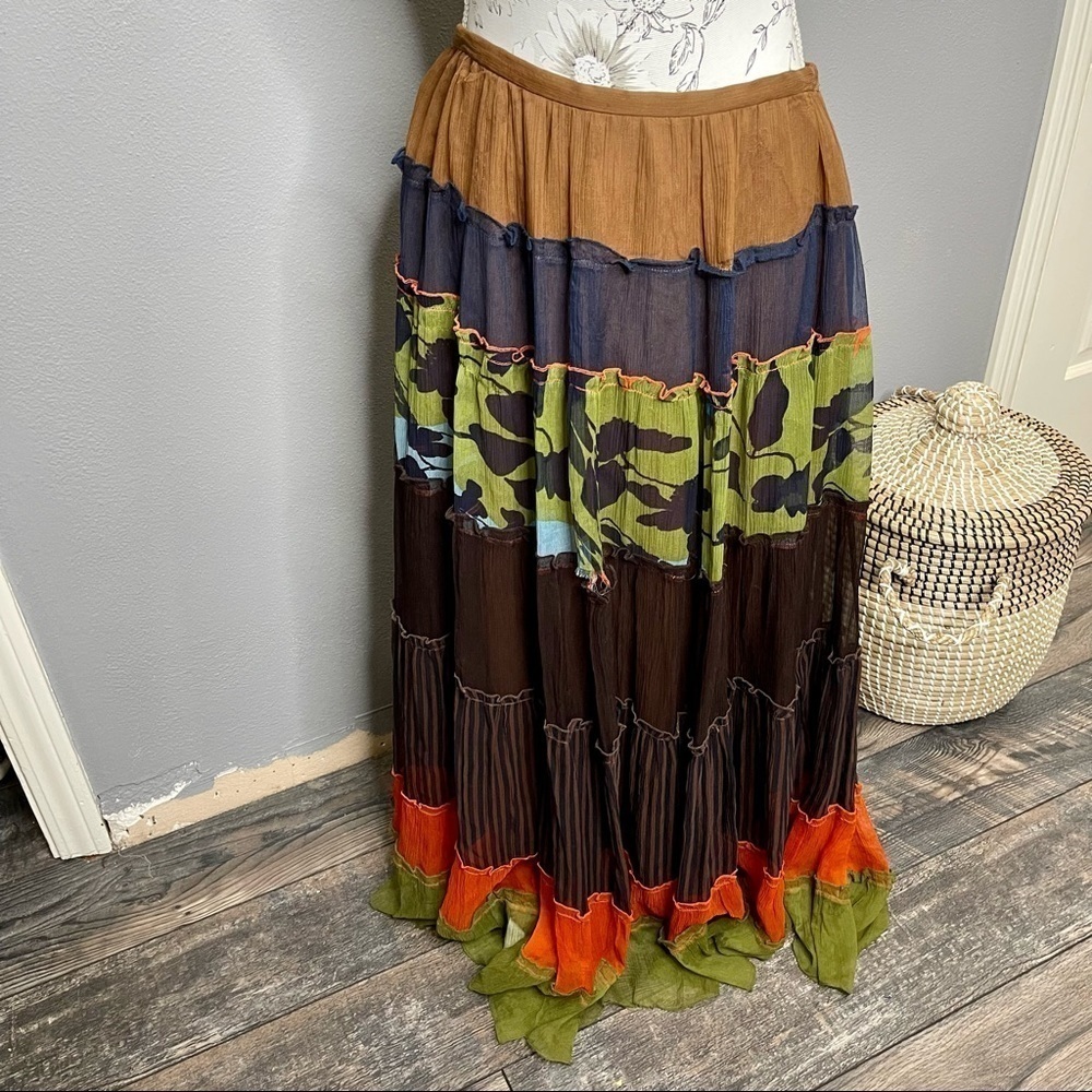 BCBGMAXAZRIA Womenโs Tiered Colored Boho Skirt Bohemian Skirt XS Blue Orange